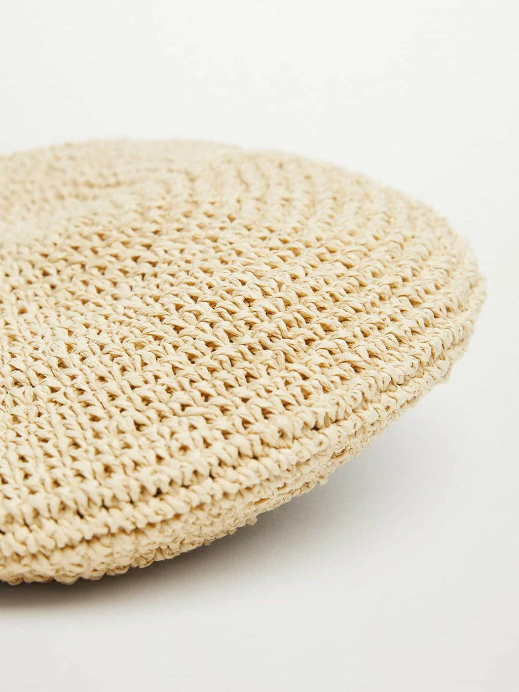 Chapéu de boina com design de tecido bege 