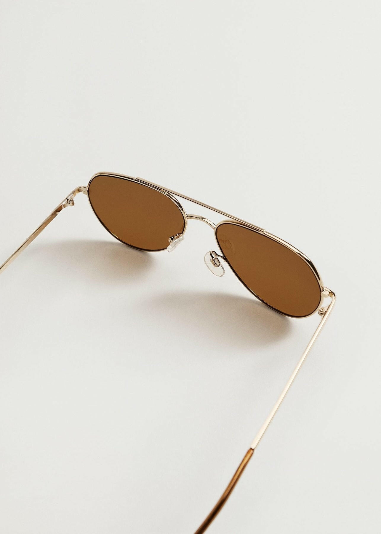 Aviator frame sunglasses
