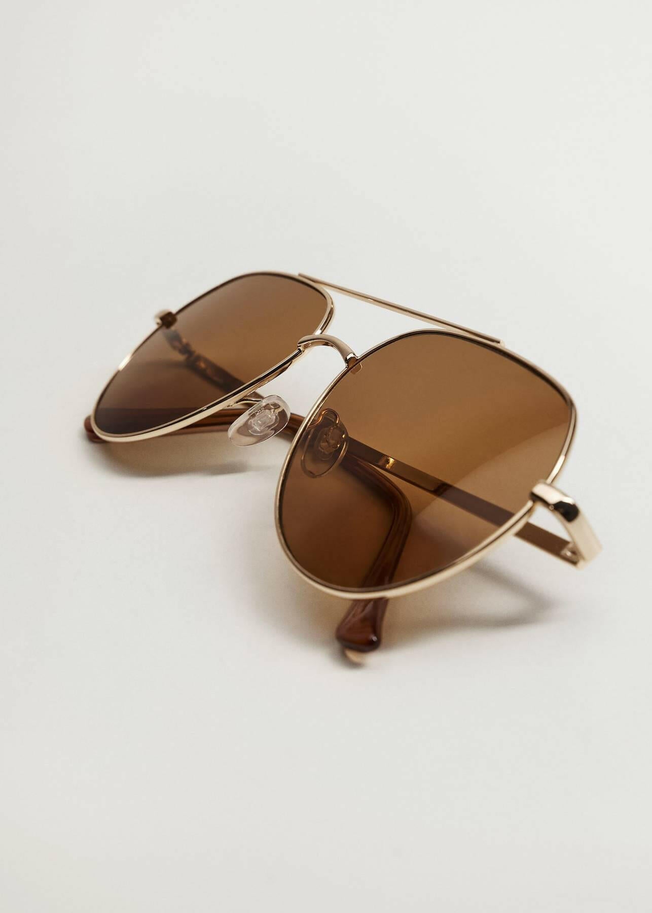 Aviator frame sunglasses